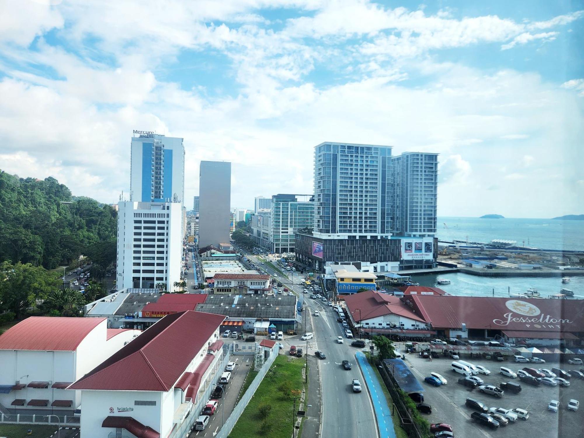 Jesselton Quay Kota Kinabalu City Centre By Lw Suites الغرفة الصورة