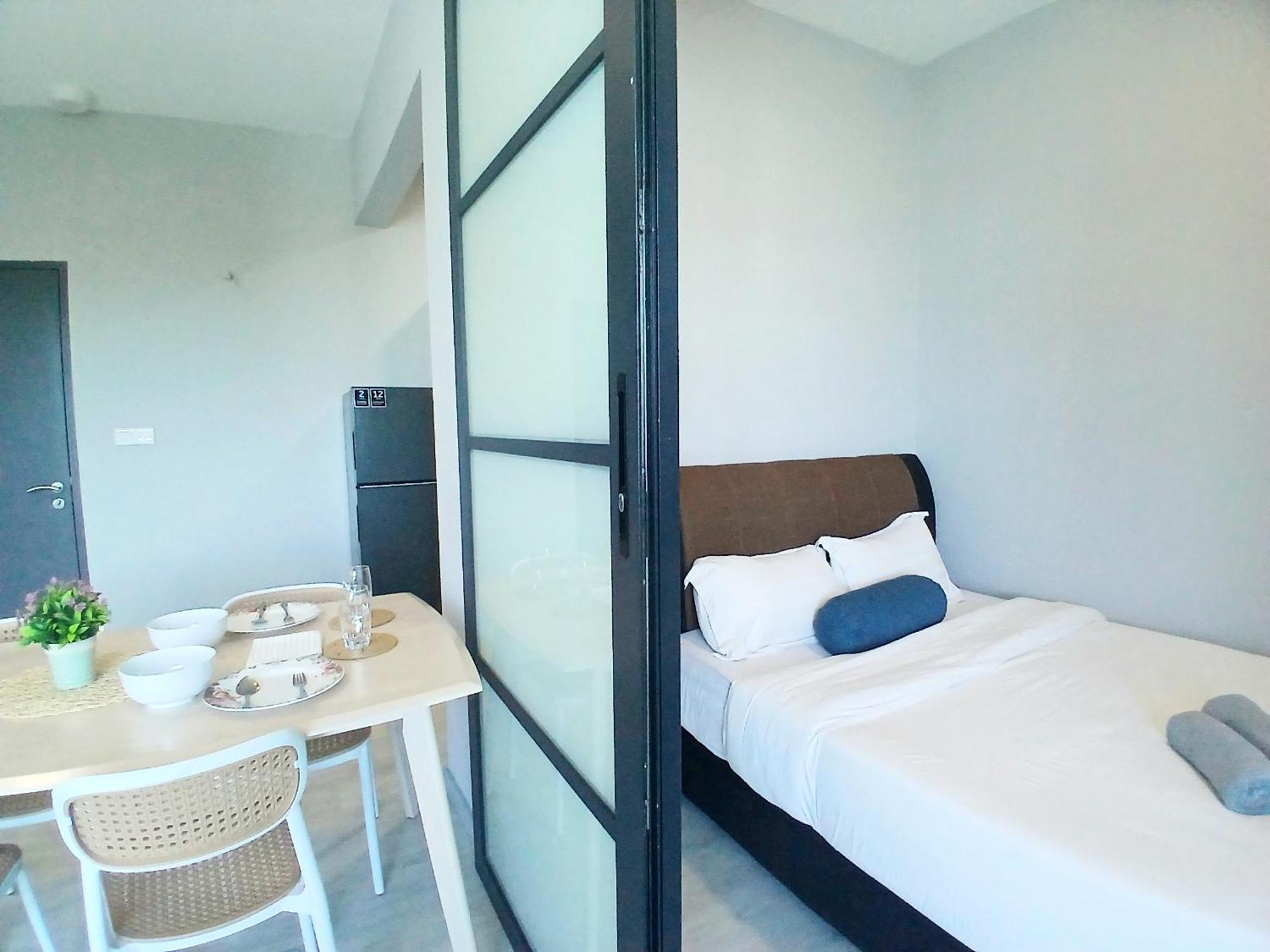 Jesselton Quay Kota Kinabalu City Centre By Lw Suites الغرفة الصورة